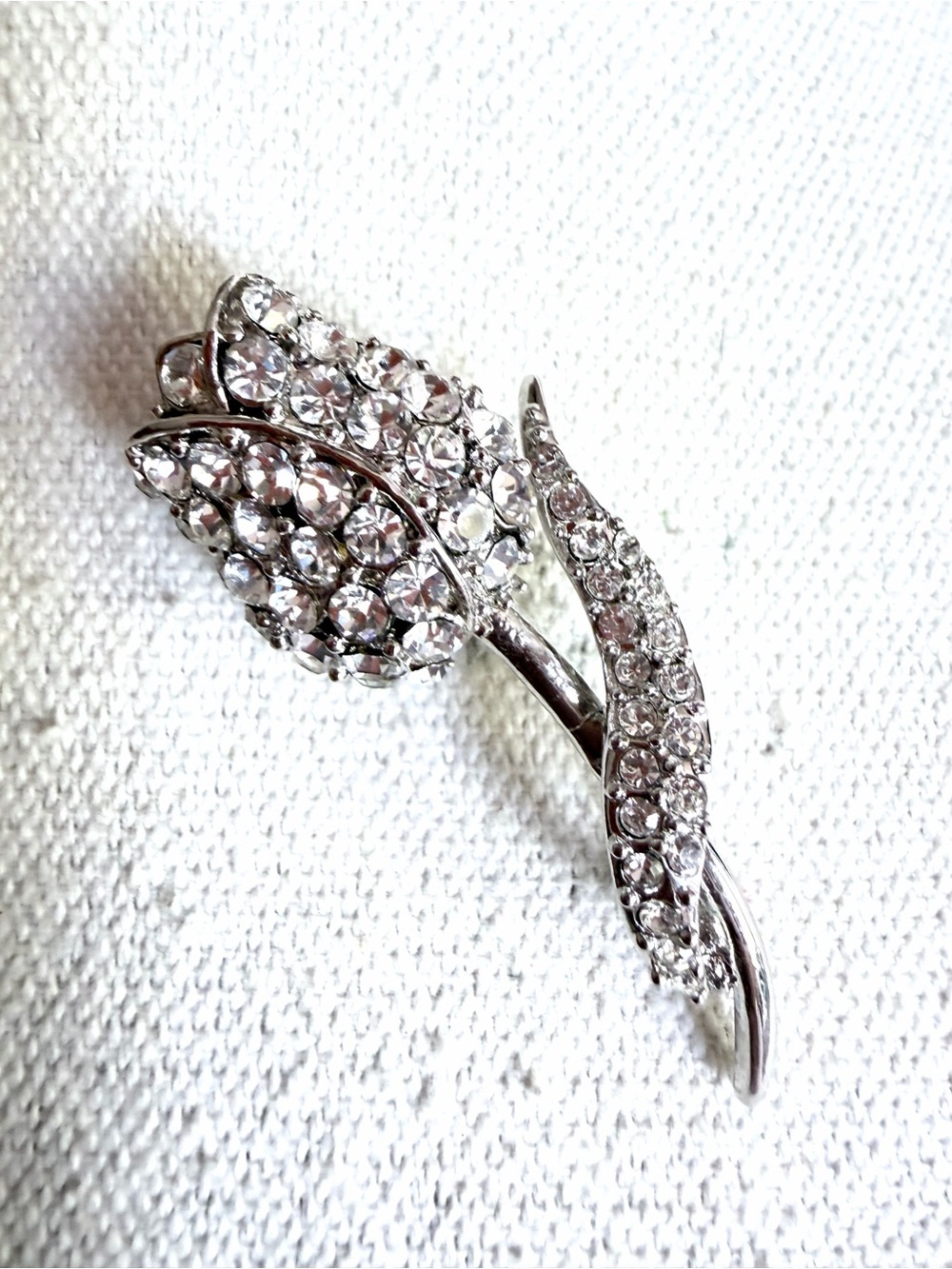 BD Vintage Pave-Set Rhinestone Icy Tulip Silver Pin Brooch Floral Flower Jewelry